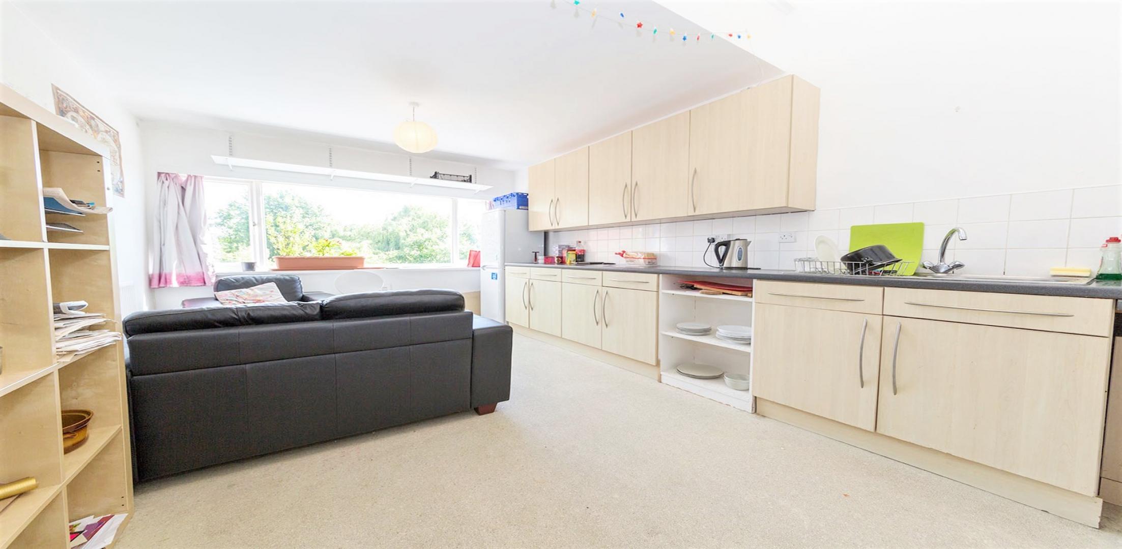			3 Bedroom, 1 bath, 1 reception Flat			 SHERRIFF ROAD, WEST HAMPSTEAD